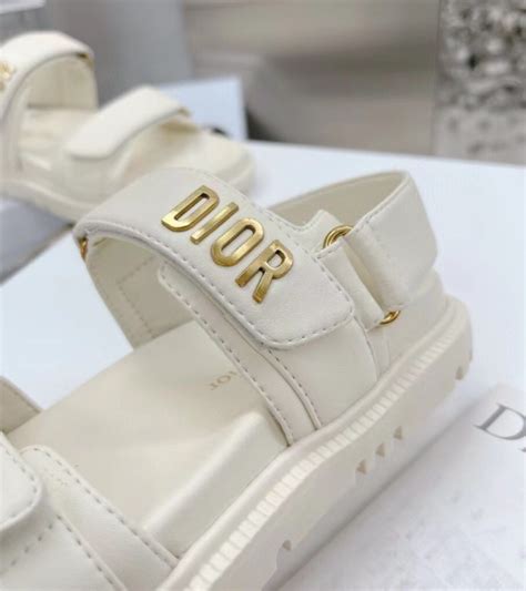 sandalias dior para mujer|sandalias Dior precios.